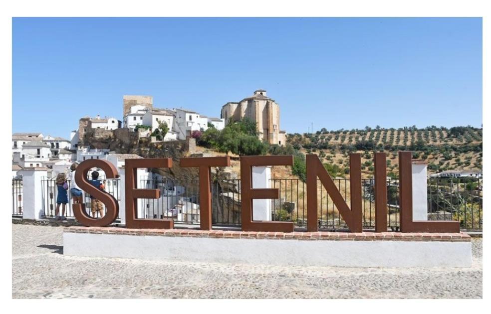 Апартаменты La Medina Baja Setenil De Las Bodegas Экстерьер фото